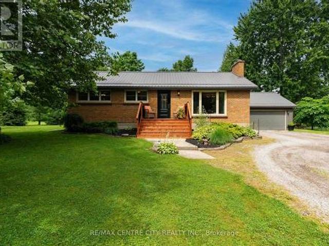 137 Centennial Avenue, Central Elgin, ON, N5R 5B1 house for sale | Listing ID X13565 | Royal LePage