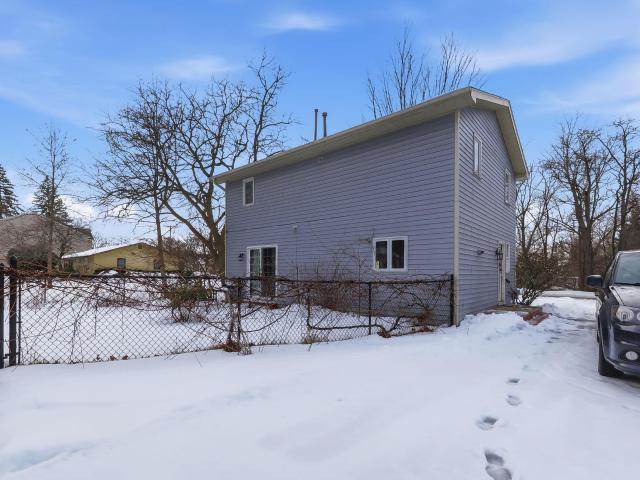 137 Center Street