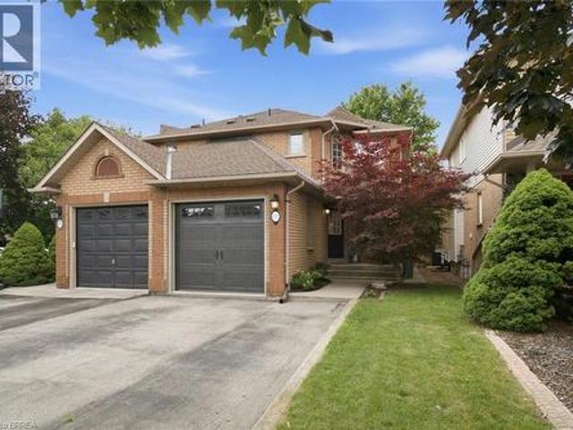 137 Chudleigh Street, Waterdown, ON, L8B 0J4 house for sale | Listing ID 40859 | Royal LePage