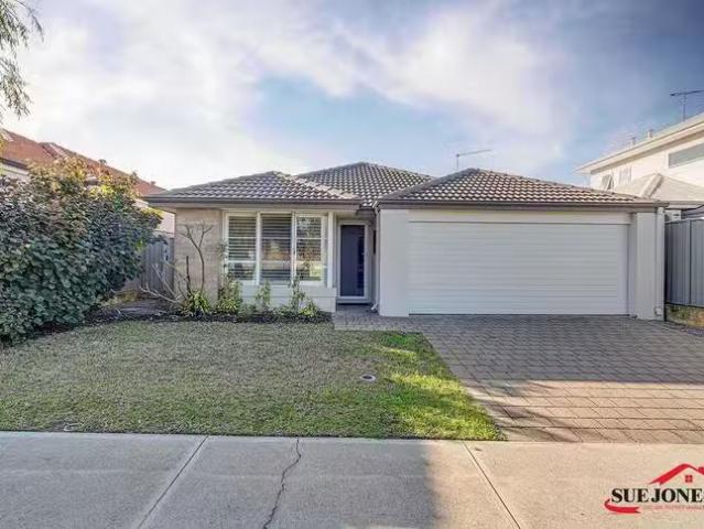 137 Aviator Boulevard, Clarkson, WA 6030