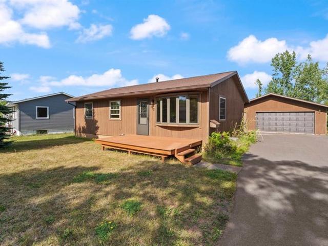 137 Edison Blvd, Silver Bay, MN 55614