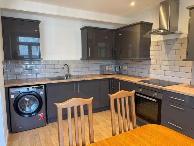 137 Eign Street, Hereford HR4 2 bed apartment to rent £1,000 pcm £231 pw