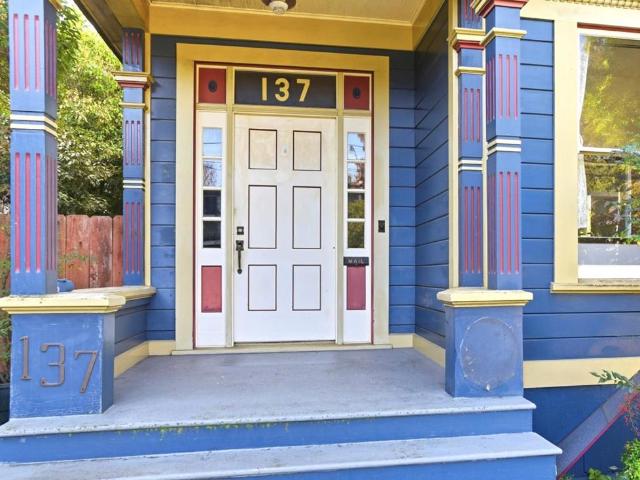137 Elm Street