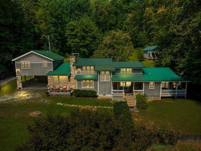 137 Everet Jenkins Rd, Robbinsville, NC 28771