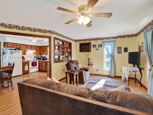 137 Fisk Rd