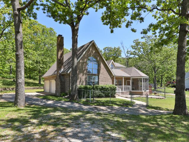 137 Hillside Loop
