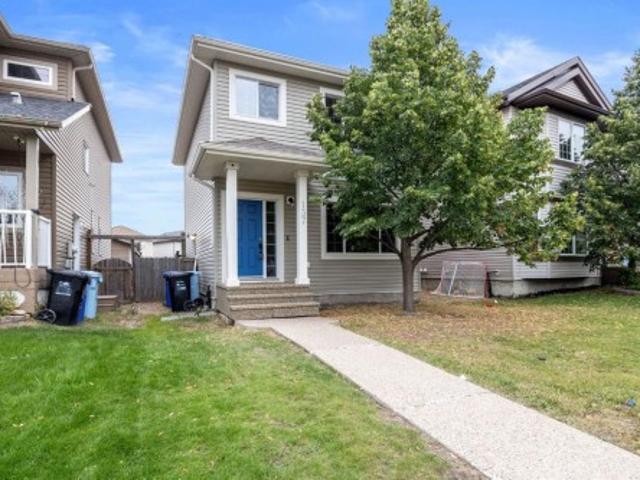 137 Juniper Street, Fort Mcmurray, AB, T9K 0M8 house for sale | Listing ID A2335 | Royal LePage