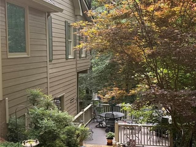 137 Lady Slipper Lane