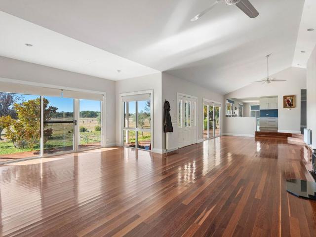 137 LEAHYS LANE LAKE BATHURST
