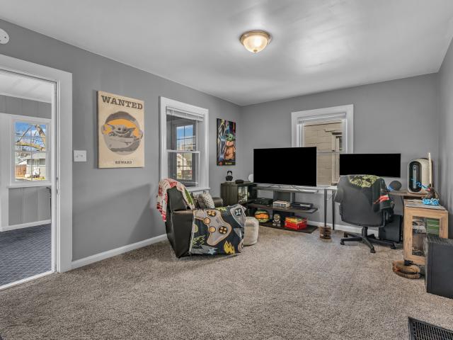 137 N 4th Avenue