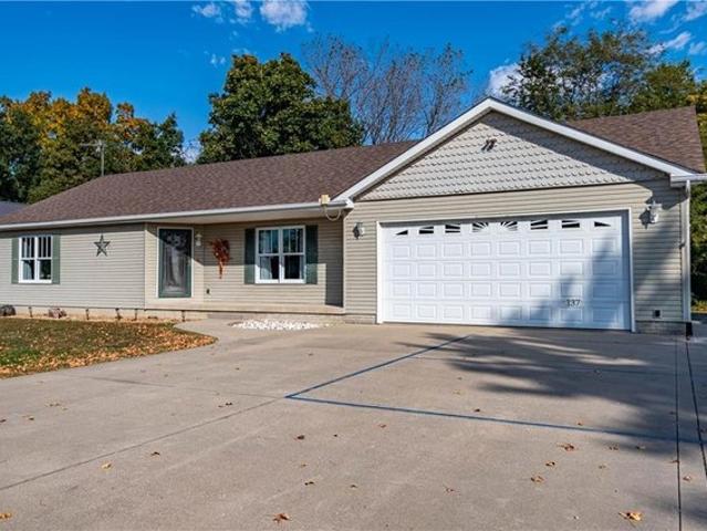 137 S Shores, Sullivan, IL 61951