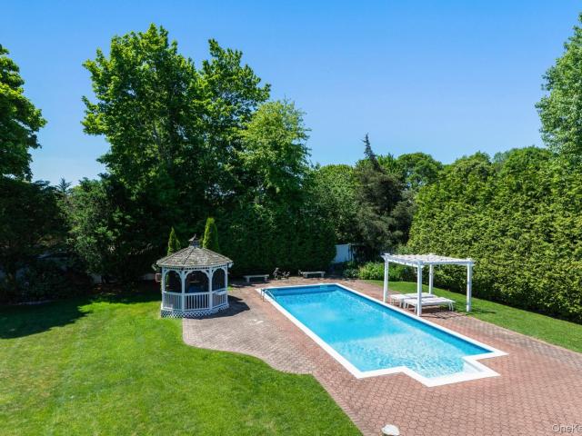 137 South Rd, Westhampton, NY 11977 | MLS #927095