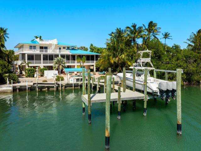 137 Sapodilla Dr, Islamorada, FL 33036 | MLS #618481