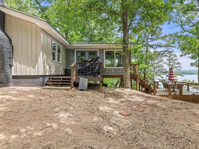137 Sportsman Dr