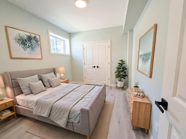 137 St. George St, Welland 2 Bedroom Lower Unit