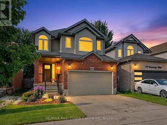 137 Steepleridge Street, Kitchener, ON, N2P 2W2 house for sale | Listing ID X13615 | Royal LePage
