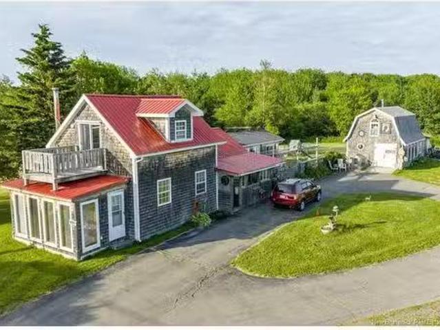 137 Pointe Du Chene Rd, Pointe Du Chêne, NB, E4P 4S9 house f.