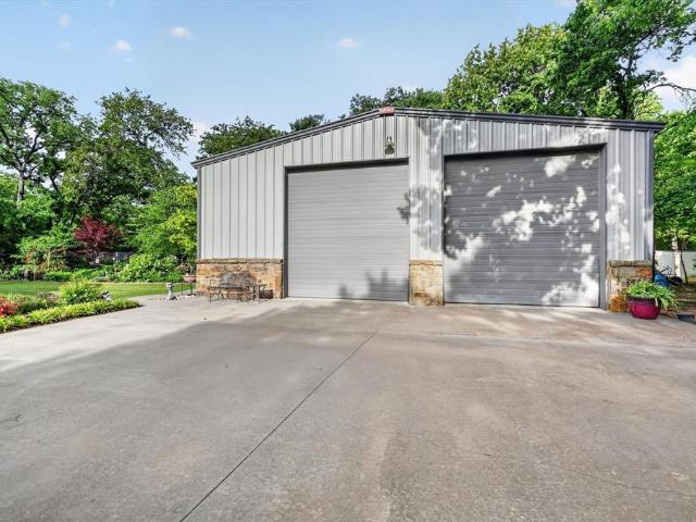 137 Red Oak Drive