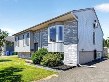 137 Rue Raphaël, Saint Jérôme, QC, J7Y 4K3 house for sale | Listing ID 21960 | Royal LePage