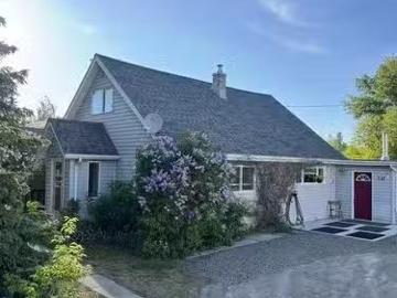 137 W Victoria Street, Vanderhoof, BC, V0J 3A0 house for sal.
