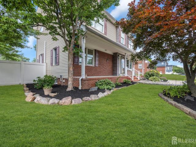 137 Woodland Avenue