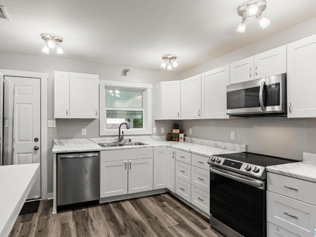 137 Wildoak Drive