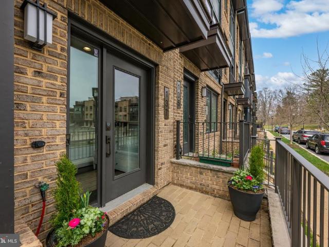 137 Winsome Circle