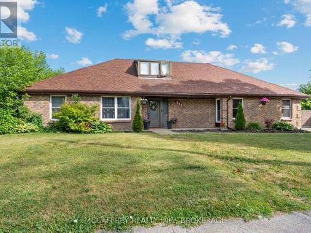 137 Thomas Street W, Greater Napanee, ON, K7R 2H4 house for sale | Listing ID X13148 | Royal LePage
