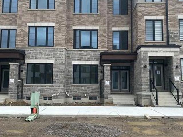 137 Vine Cliff Road, Markham, ON, L6C 3T3 house for sale | Listing ID N13490 | Royal LePage