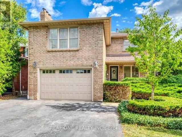 1384 Bramblewood Green, Oakville, ON, L6M 2R5 house for sale | Listing ID W13789 | Royal LePage