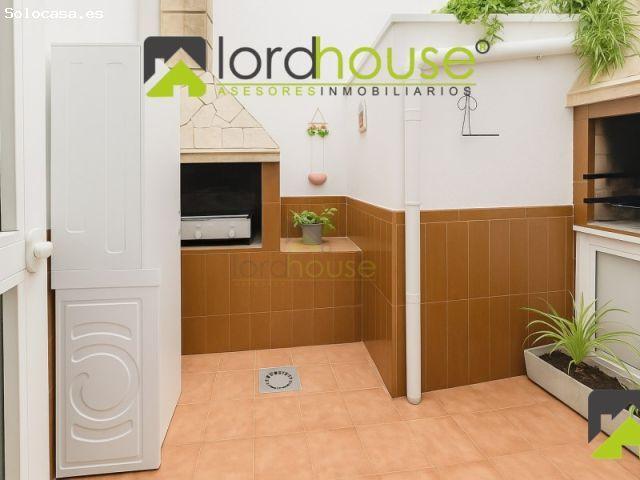 1384.Casa unifamiliar con garaje y patio en Puerto Lumbreras
