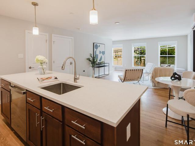 1385 Washington Boulevard, Stamford, United States, CT