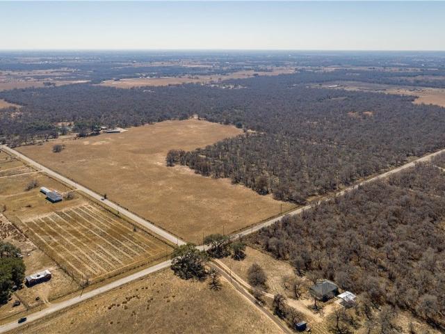 1387 County Road 304, Floresville, US, TX