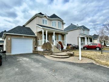 House for sale in L'assomption - Garden