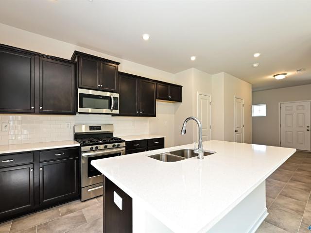 13884 Dunnock Lane