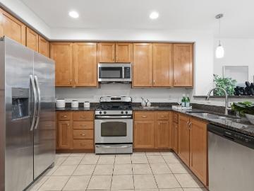 1388 Broadway 285