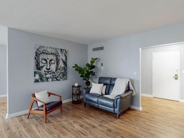 13800 Fairhill Road 314