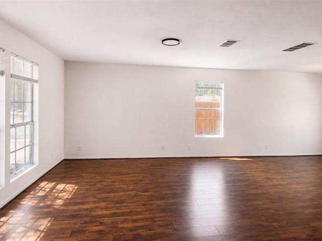 13800 Spring Heath Rd