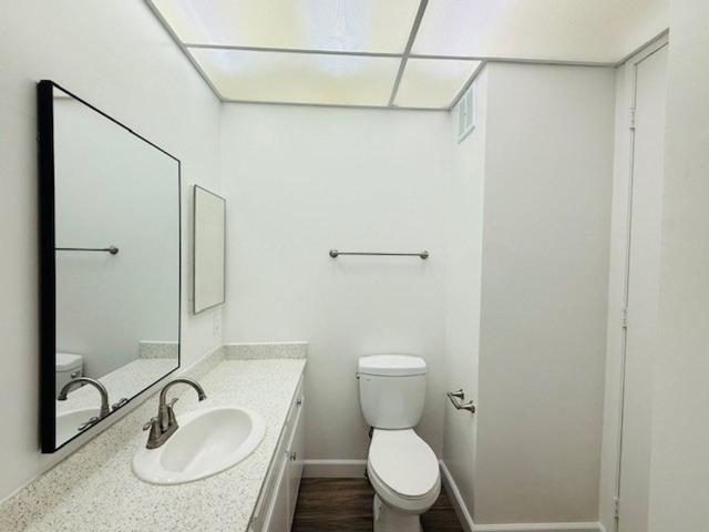 13801_FRONT STREET 1 Bedroom Apartment for Rent at 2300 Front St, San Diego, CA 92101 Park West