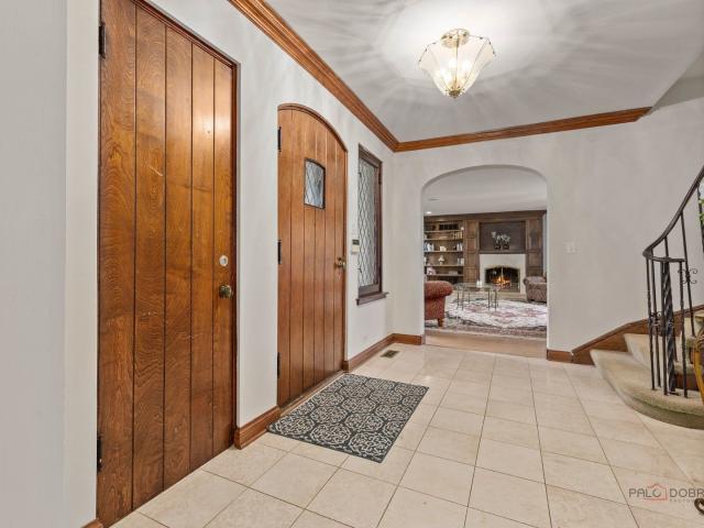 1380 Valley Rd, Bannockburn, IL