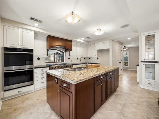 13811 Woodthorpe Lane