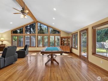1381 th Avenue SE