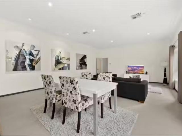 138 140 Summer Street, Orange Apartment for rent Listed by A.