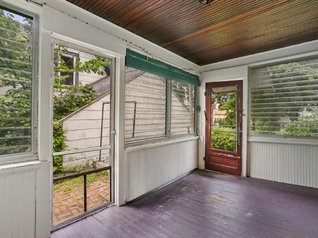 138 4th St
