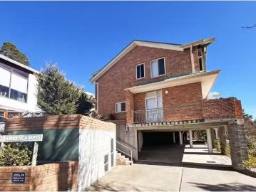 Jindabyne, Snowy River, Victoria - Balcony