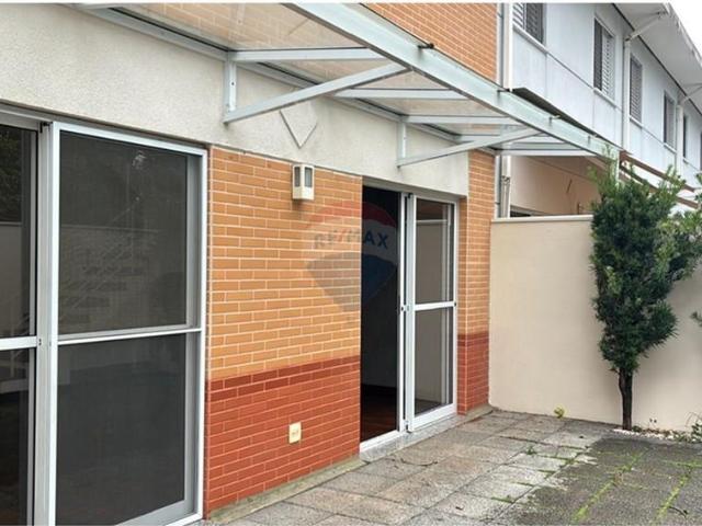 138 Área Útil Casa de Condomínio Alugar, 4 Dormitórios localizado em Vila Sofia, São Paulo, São Paulo, 04671 050 | Brasil