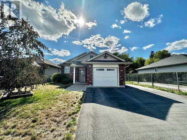 138 Greenhill Lane, Belleville Ward, ON, K8N 0C7 house for lease | Listing ID X13696 | Royal LePage