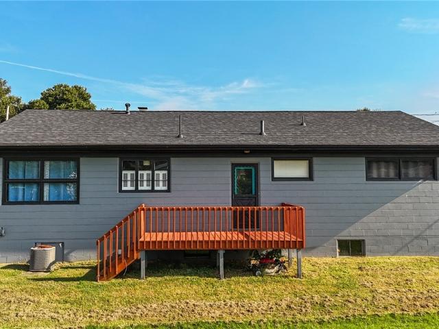 138 E 5th Street