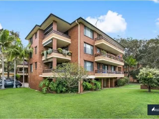 13/8 Fielding St, COLLAROY Apartment for rent Listed by Kiyah.