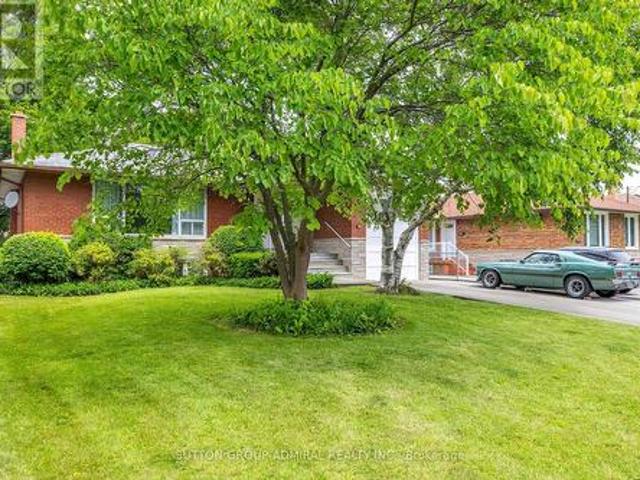 138 Kennard Avenue, Toronto, ON, M3H 4M5 house for sale | Listing ID C13718 | Royal LePage